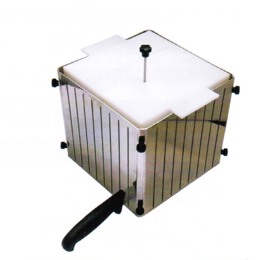 COUPE BROCHETTE- POUR 27-54  OU 81 BROCHETTES