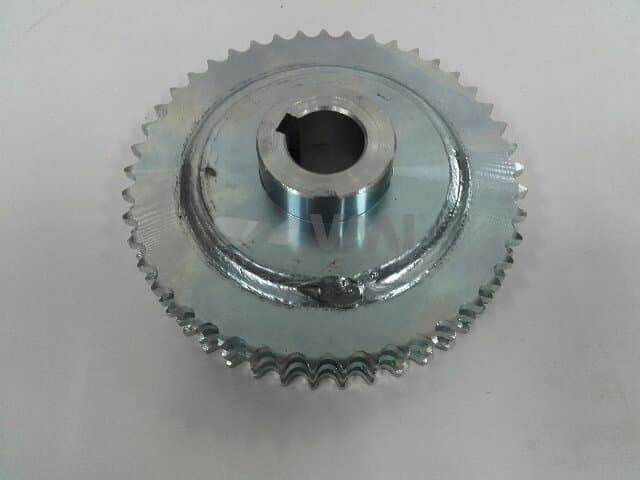 PIGNONS TRIPLE 45DT DE TRANSMISSION POUR   BATTEUR REX.SPI .50./ET SPI 10LRS.COTE MOTEUR.